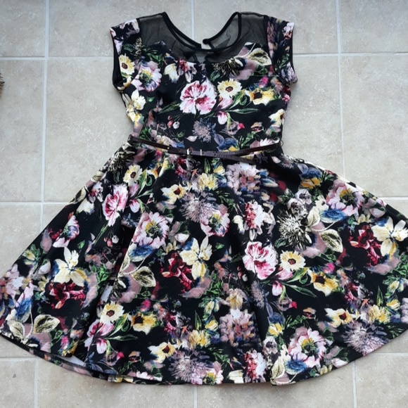 pre owned flower girl dresses